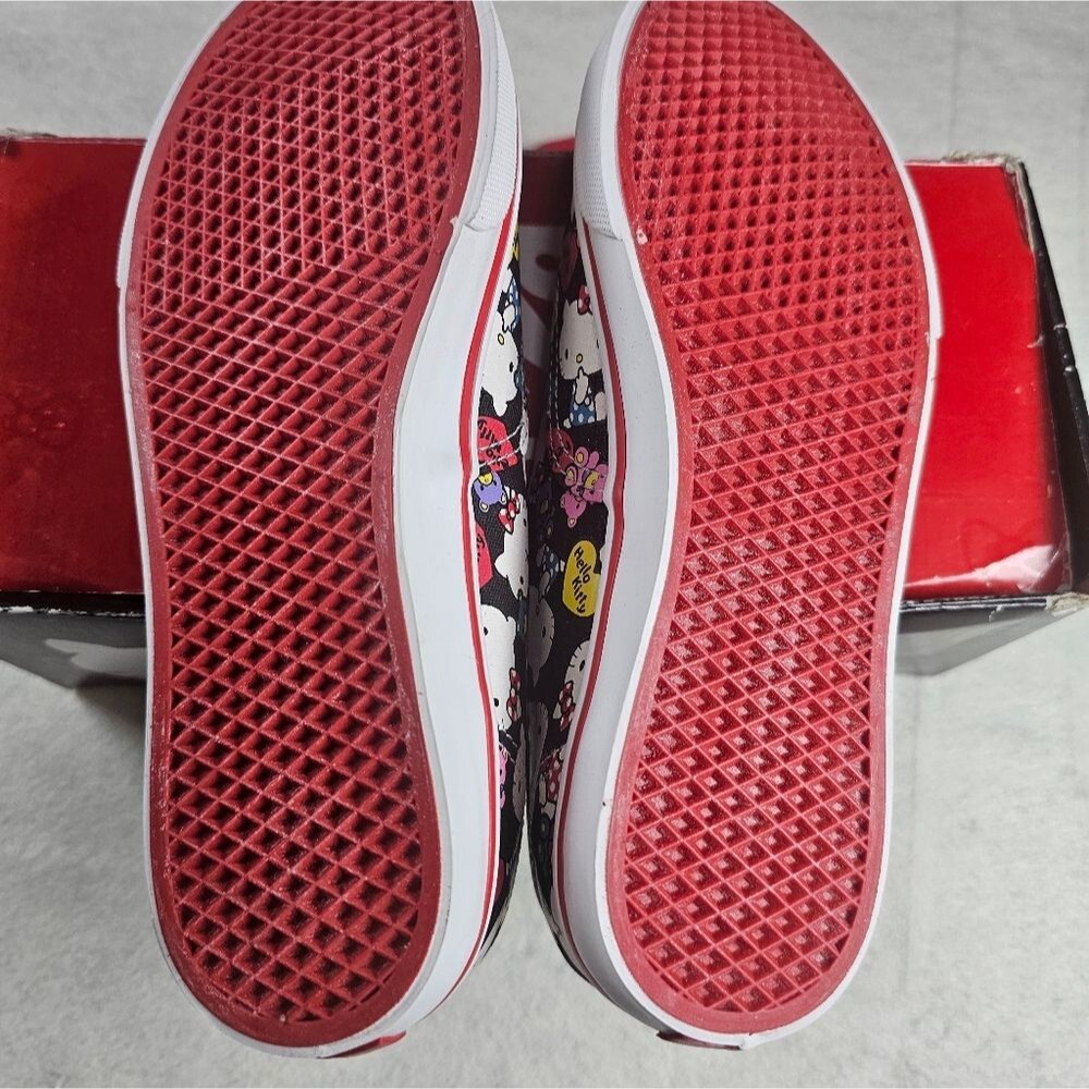 NEW Women's Hello Kitty x Vans Low-Top Sneakers – Black/Red Limited Edition - Picture 8 of 9